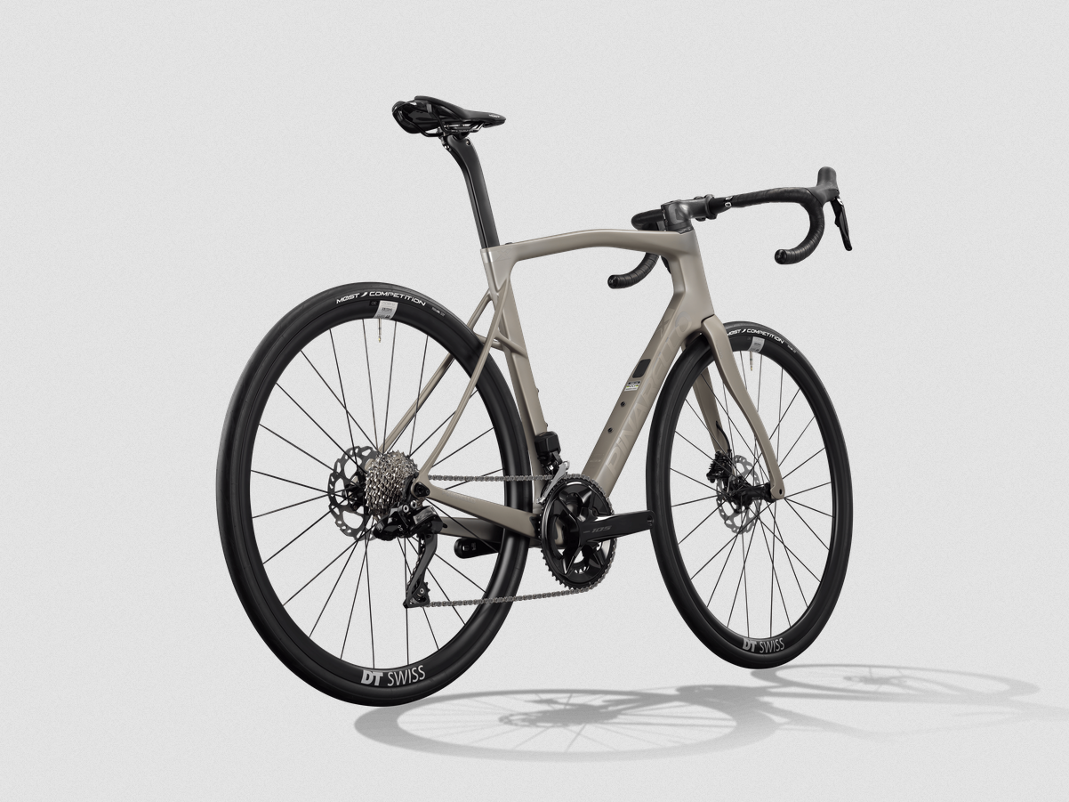 2026 Pinarello X3 105 Di2 - Cycle-Ops